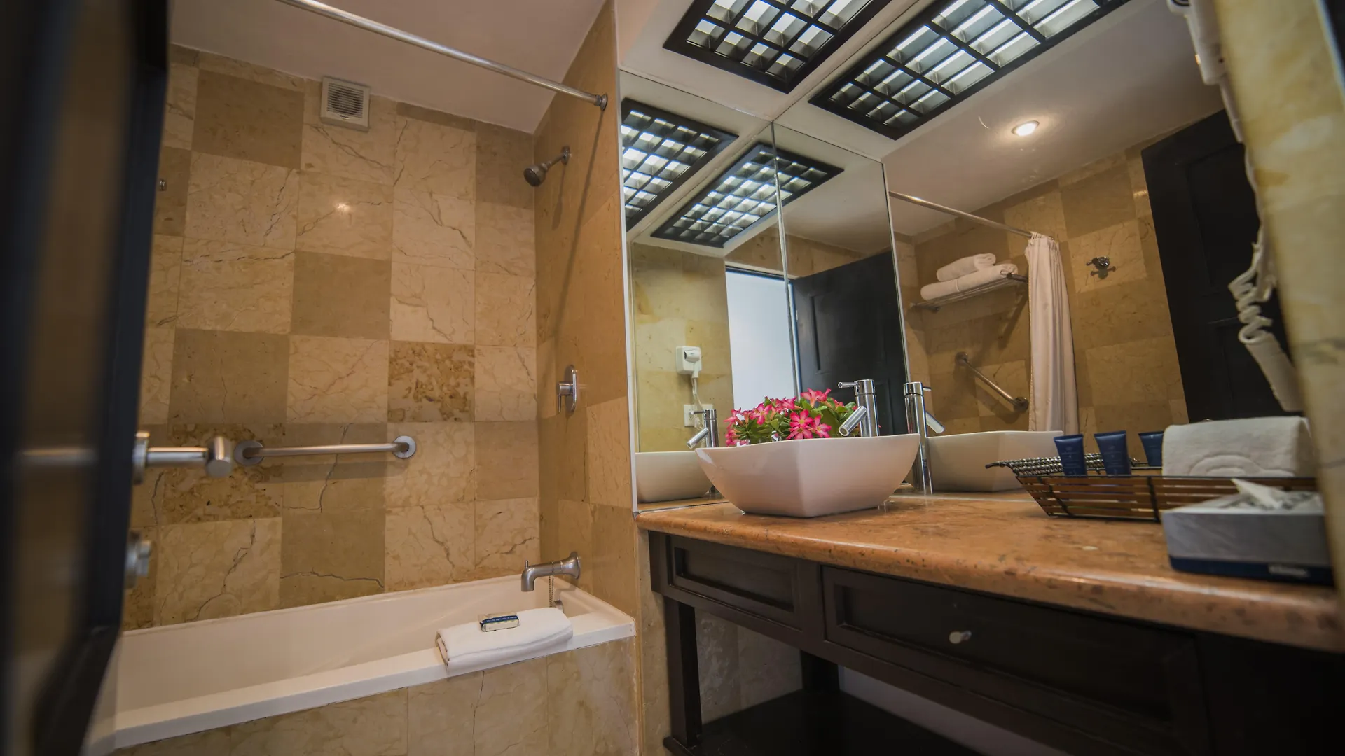 Villa Vera Puerto Vallarta Hotel