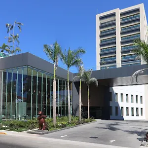 Hotel Inn&suites - Marina&golf, An Ihg, Puerto Vallarta