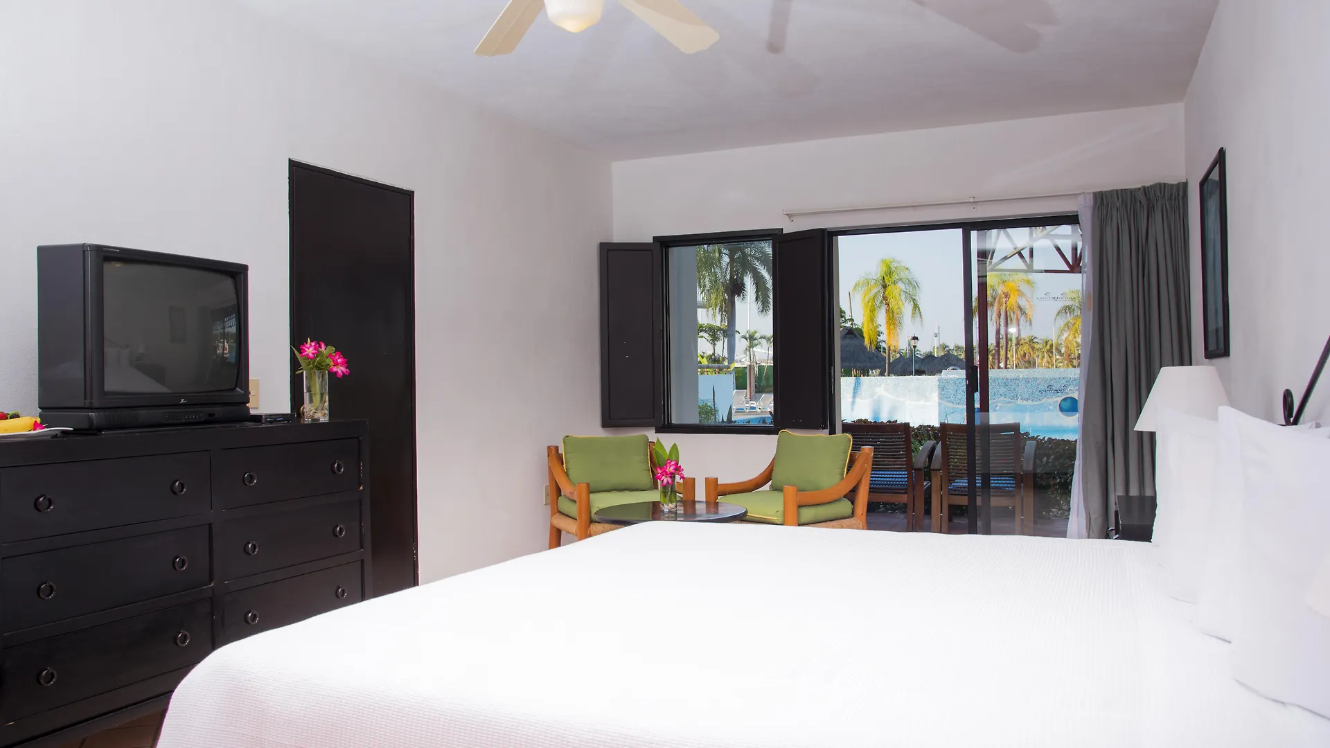Villa Vera Puerto Vallarta Hotel